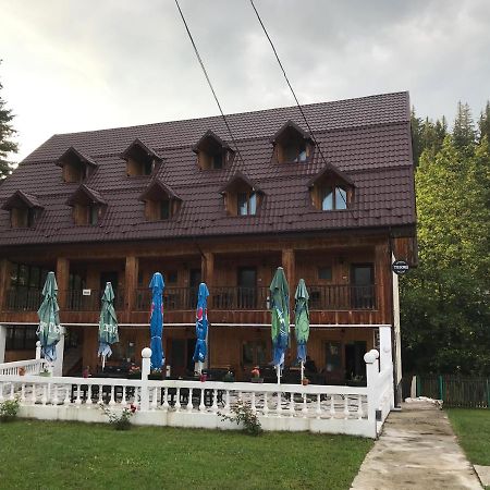 Casa Postolache Hostel Soveja Εξωτερικό φωτογραφία